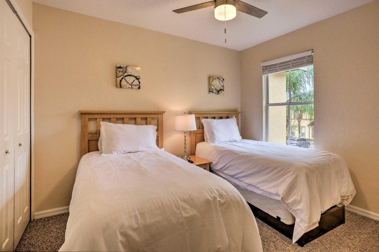 Sunny Townhome With Amenities! * Davenport