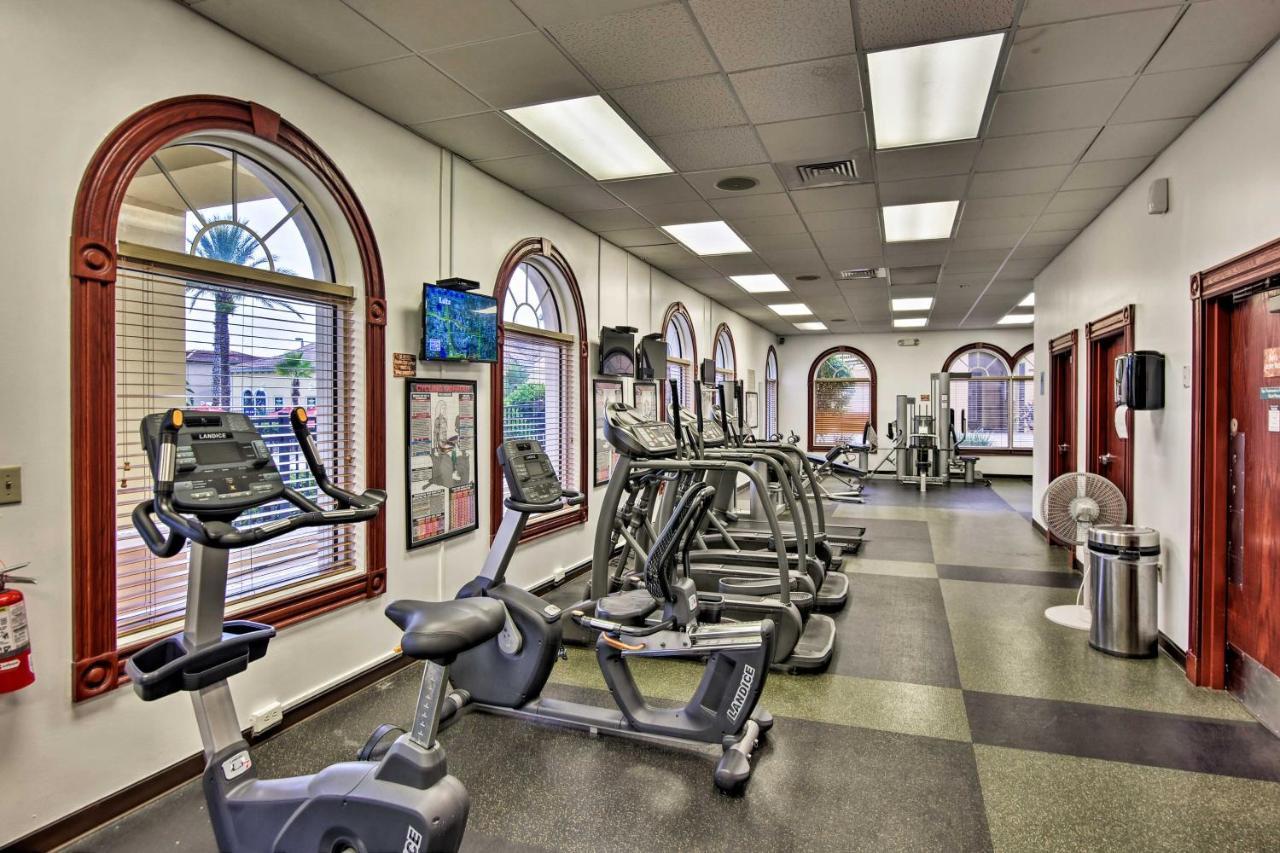 Sunny Townhome With Amenities! * Davenport
