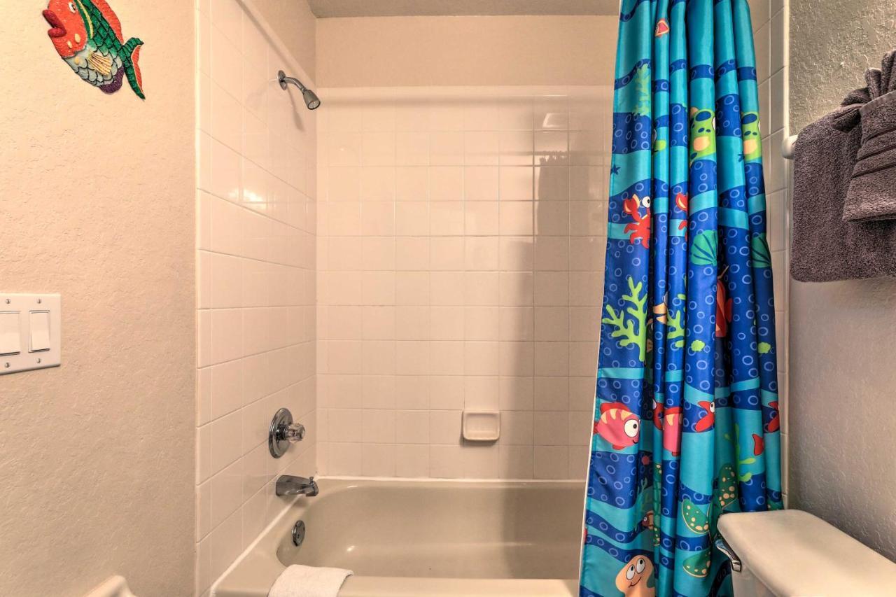 Holiday home Sunny Townhome With Amenities!