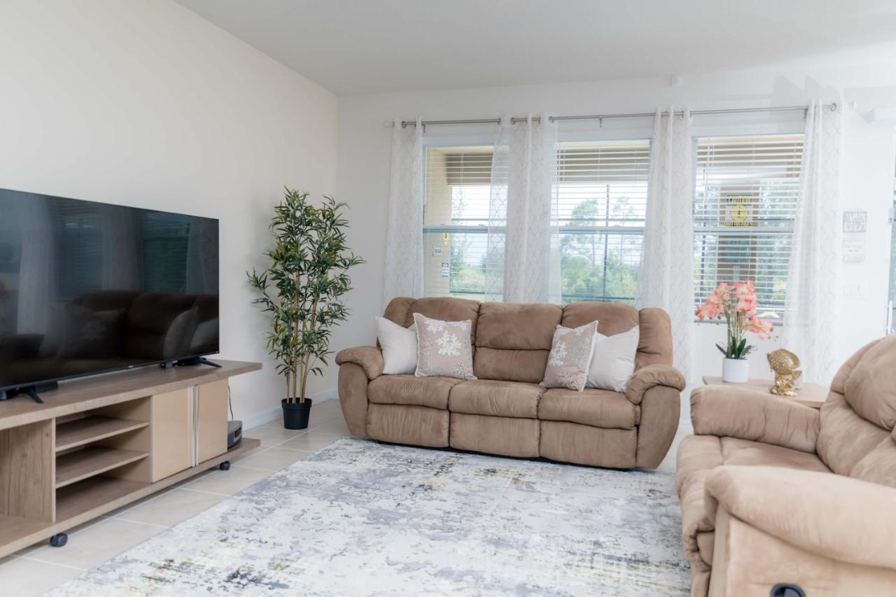 Marvelous With South Facing Pool And Themed Bedrooms Close To *
