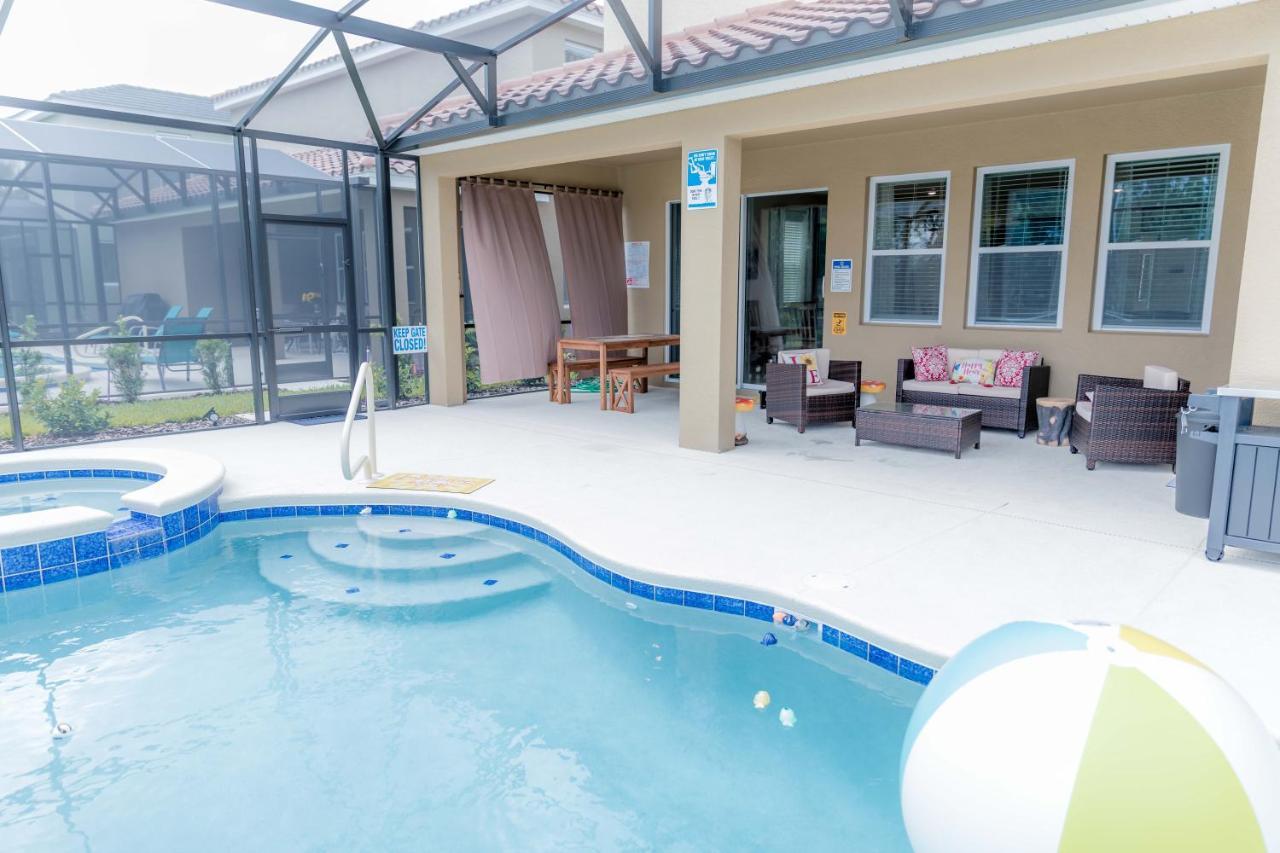Villa Marvelous With South Facing Pool And Themed Bedrooms Close To