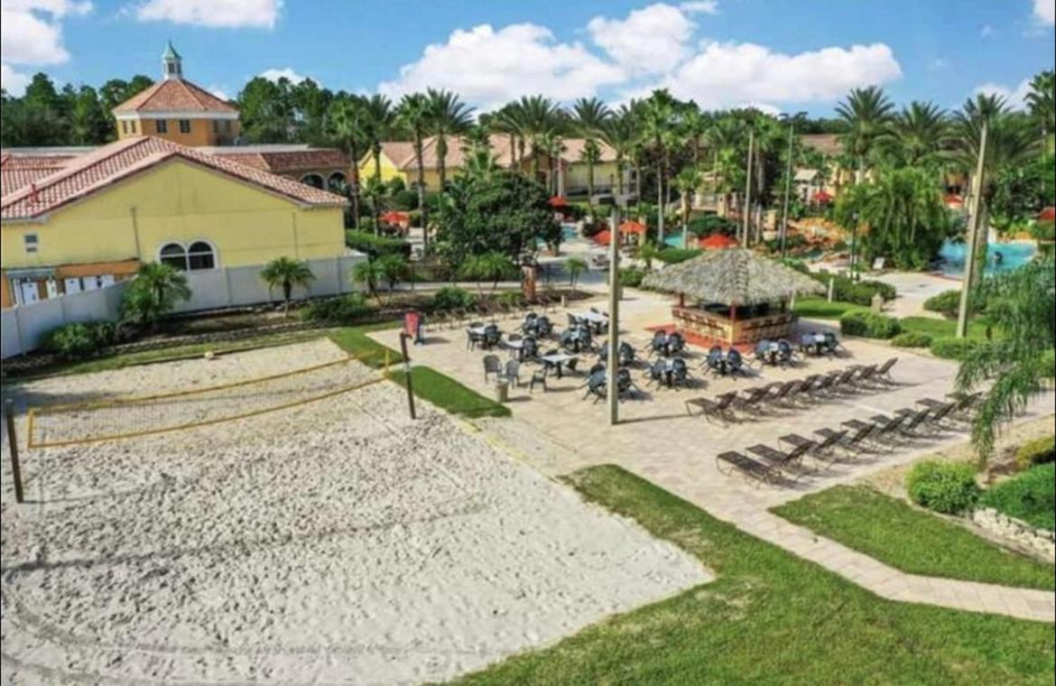 Serene Family Friendly Townhouse In The Wonderful Regal Palms *