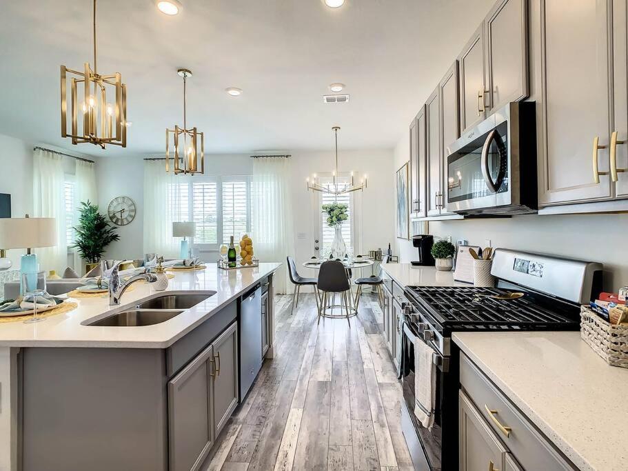 Luxurious Near With Amenities Holiday home