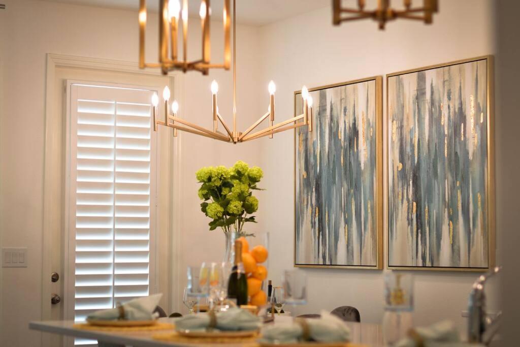 Luxurious Near With Amenities * Davenport