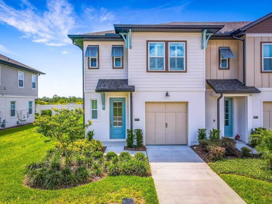 Luxurious Near With Amenities Holiday home Davenport