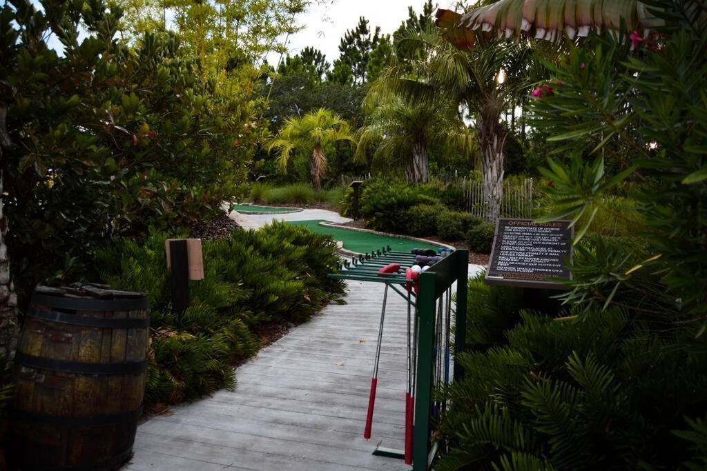 Luxurious Near With Amenities Davenport