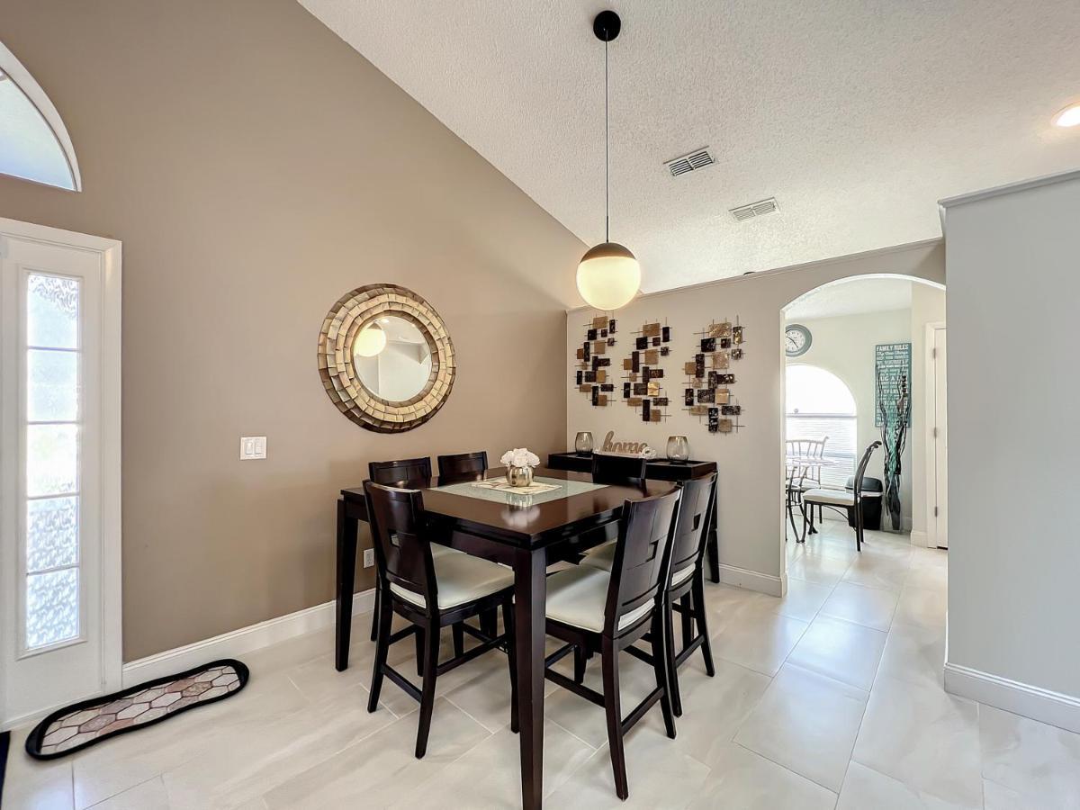 Gorgeous Pool Near Disney - 2024 Specials! Holiday home *