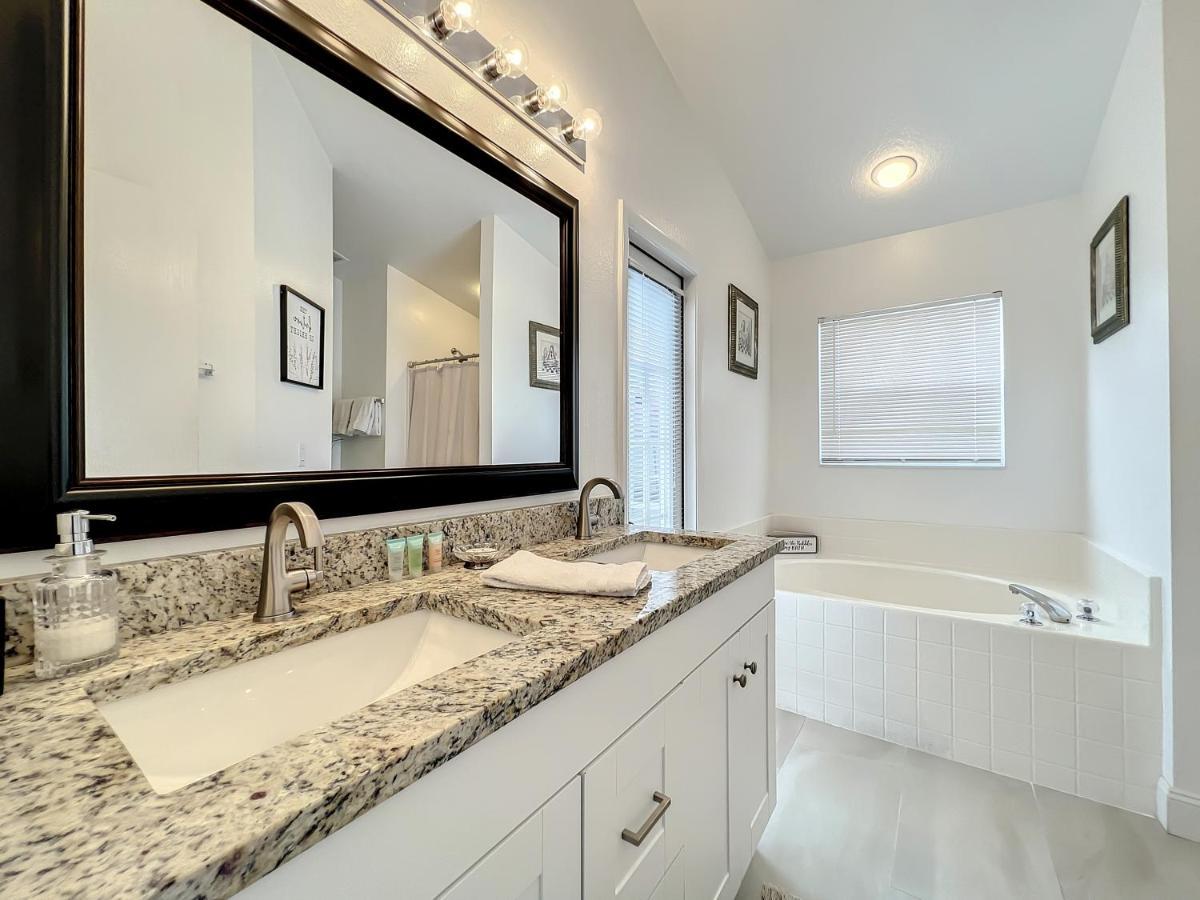 Holiday home Gorgeous Pool Near Disney - 2024 Specials!