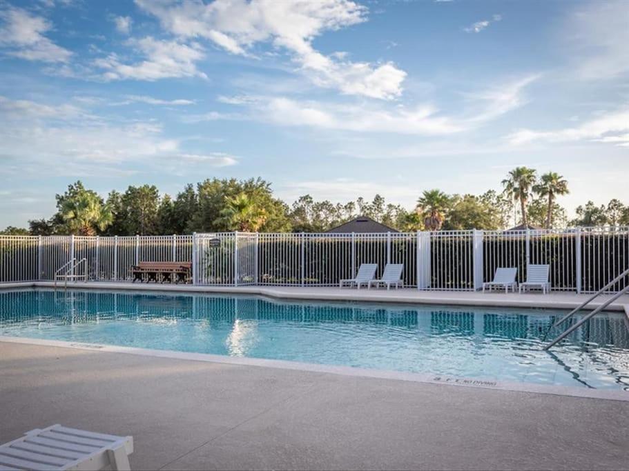 Holiday home 5 Bedroom Vacation With Private Pool Golf Pet Friendly *