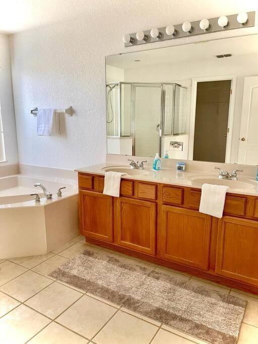 5 Bedroom Vacation With Private Pool Golf Pet Friendly *