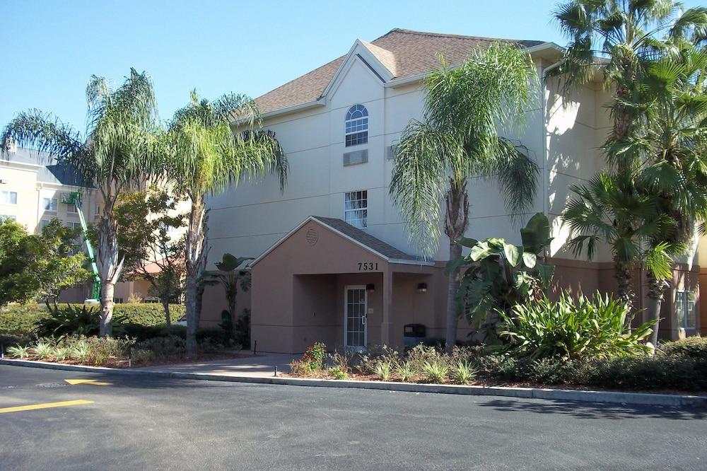 Baymont By Wyndham Orlando-international Dr-universal Blvd Hotel