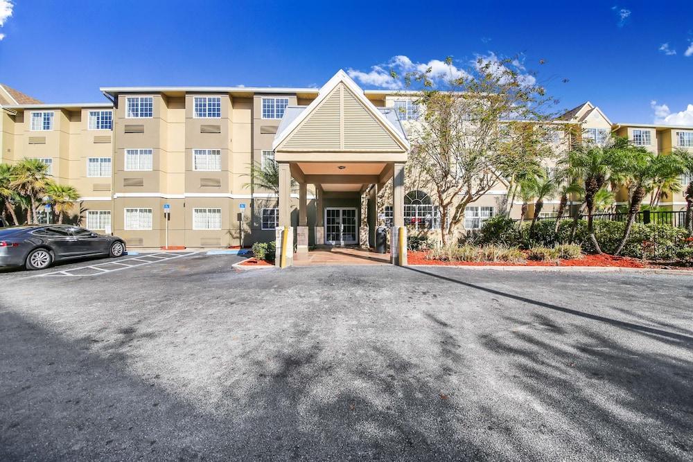 Baymont By Wyndham Orlando-international Dr-universal Blvd