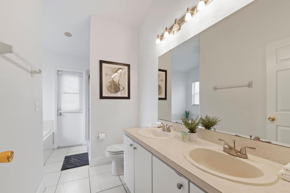 Sunshine Retreat: W /pool & Close To Davenport