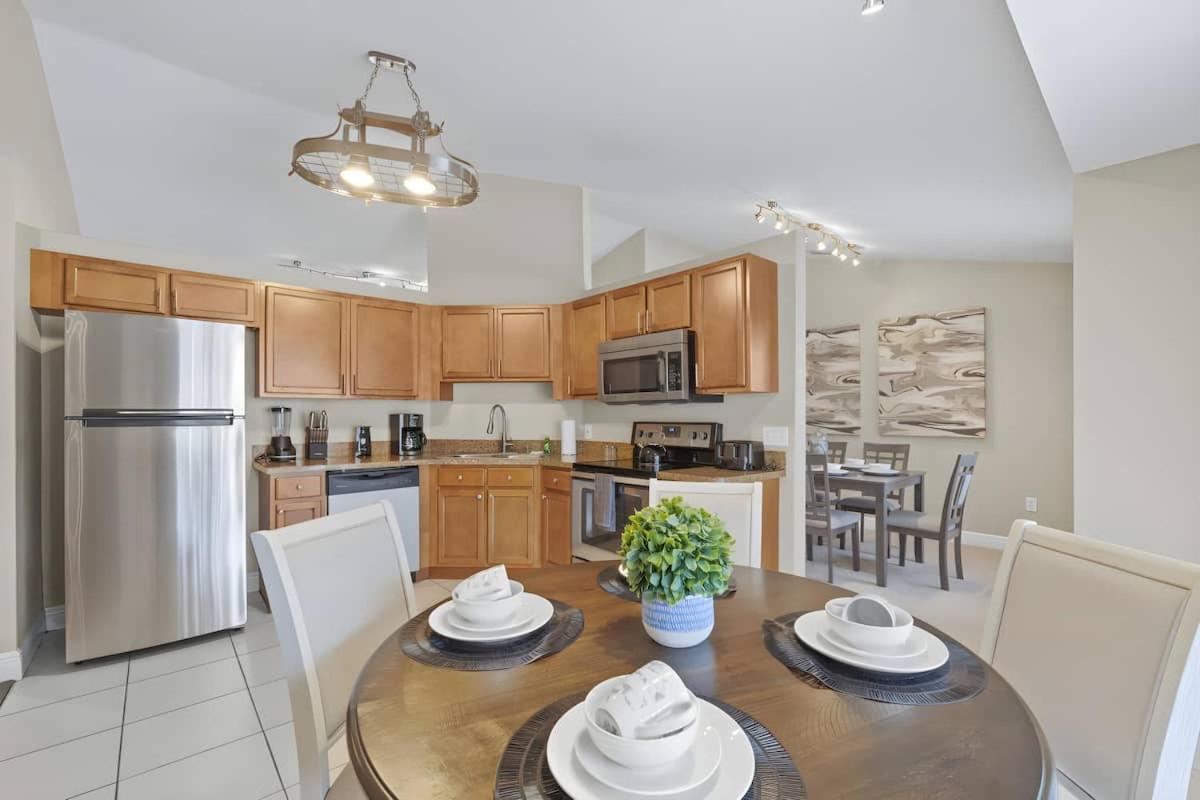 Sunshine Retreat: W /pool & Close To Davenport