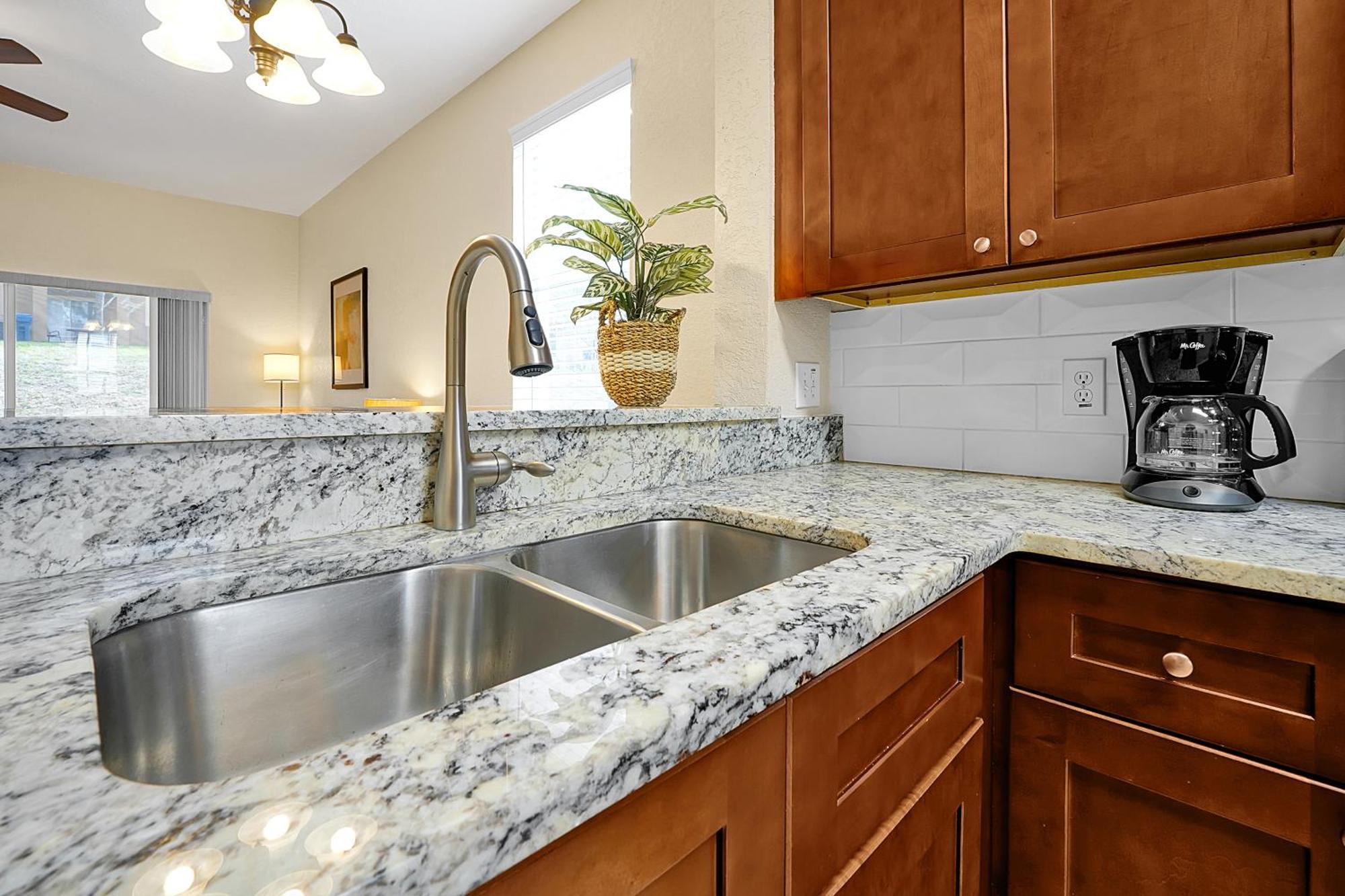 Regal Palms Retreat W/ Lazy River, Pool, & Balcony * Davenport