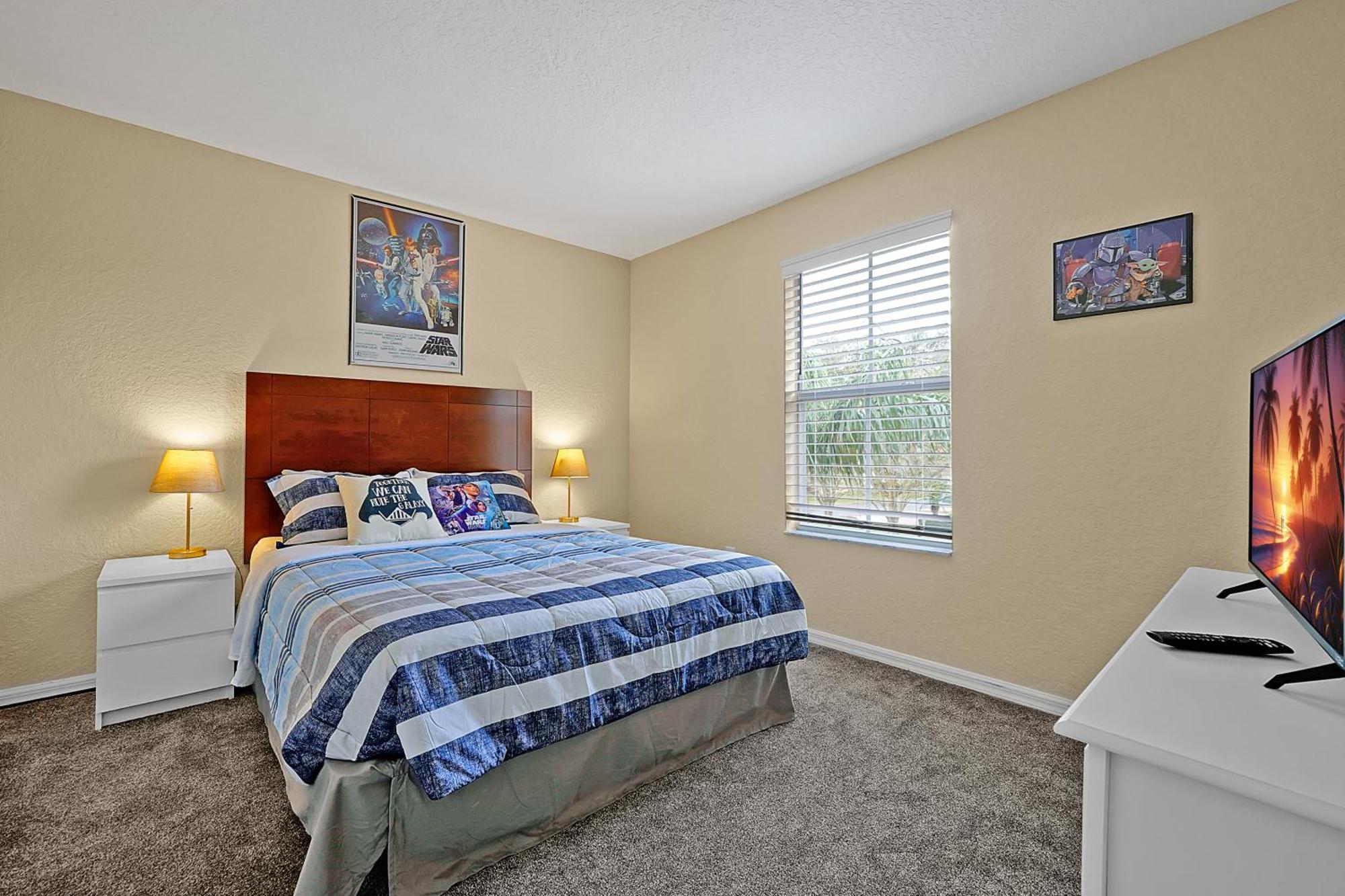 Regal Palms Retreat W/ Lazy River, Pool, & Balcony *