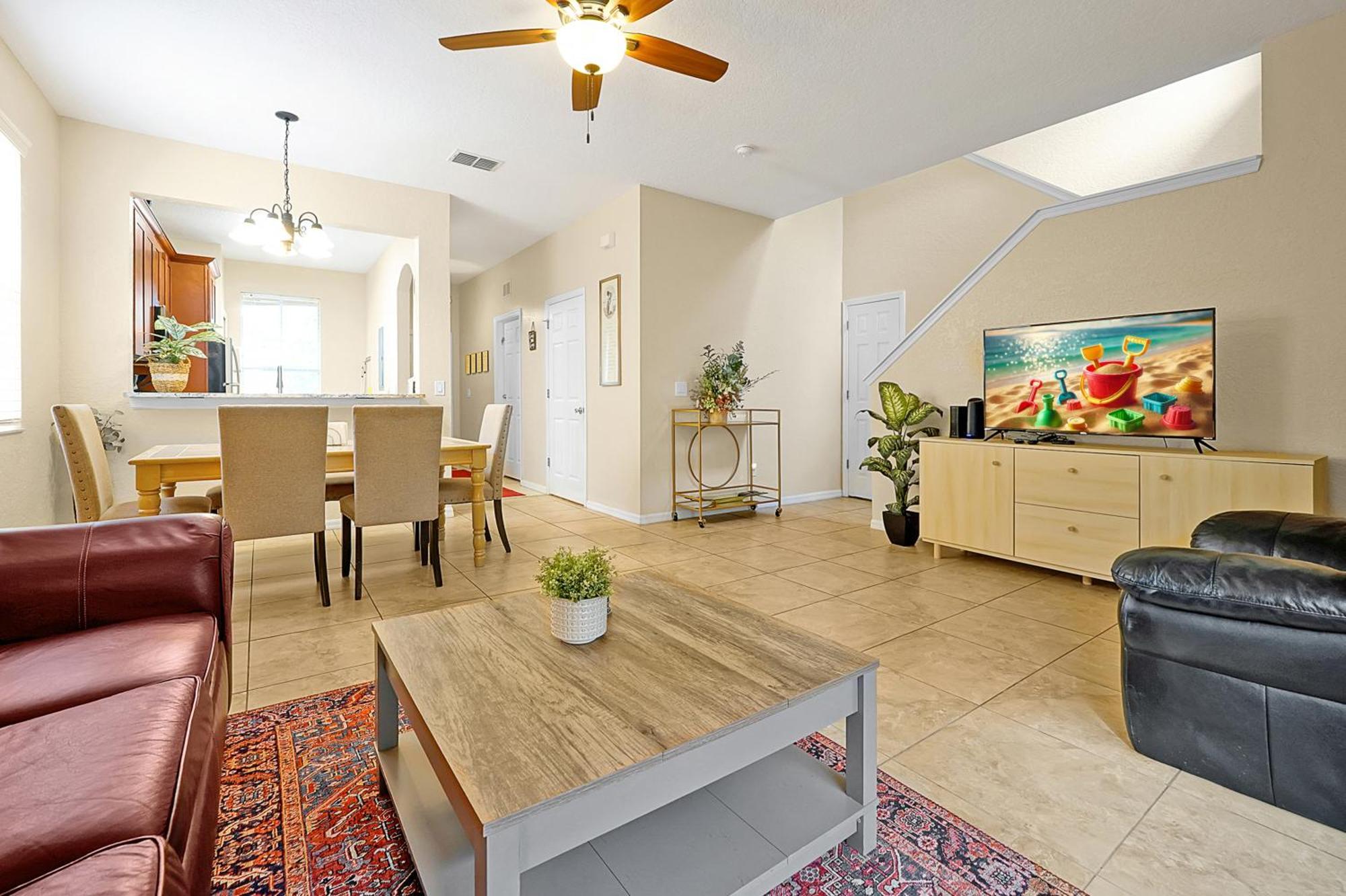 Regal Palms Retreat W/ Lazy River, Pool, & Balcony