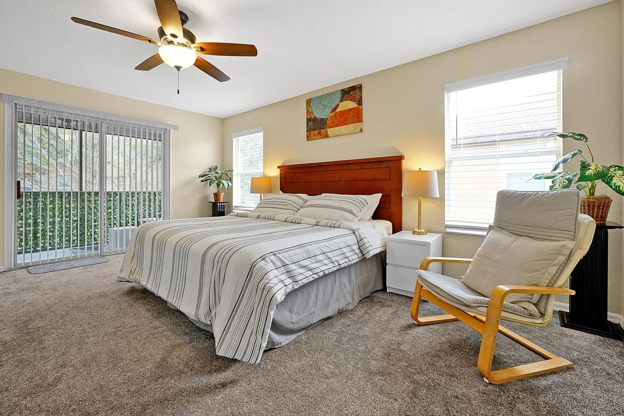 Regal Palms Retreat W/ Lazy River, Pool, & Balcony Davenport