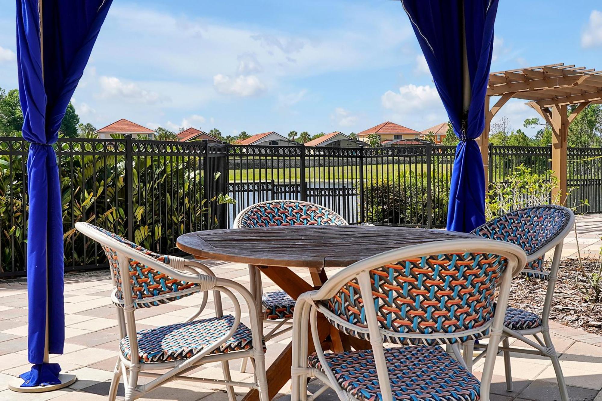 Stunning Aviana Resort: Pool, Game & Clubhouse Near Holiday home Davenport