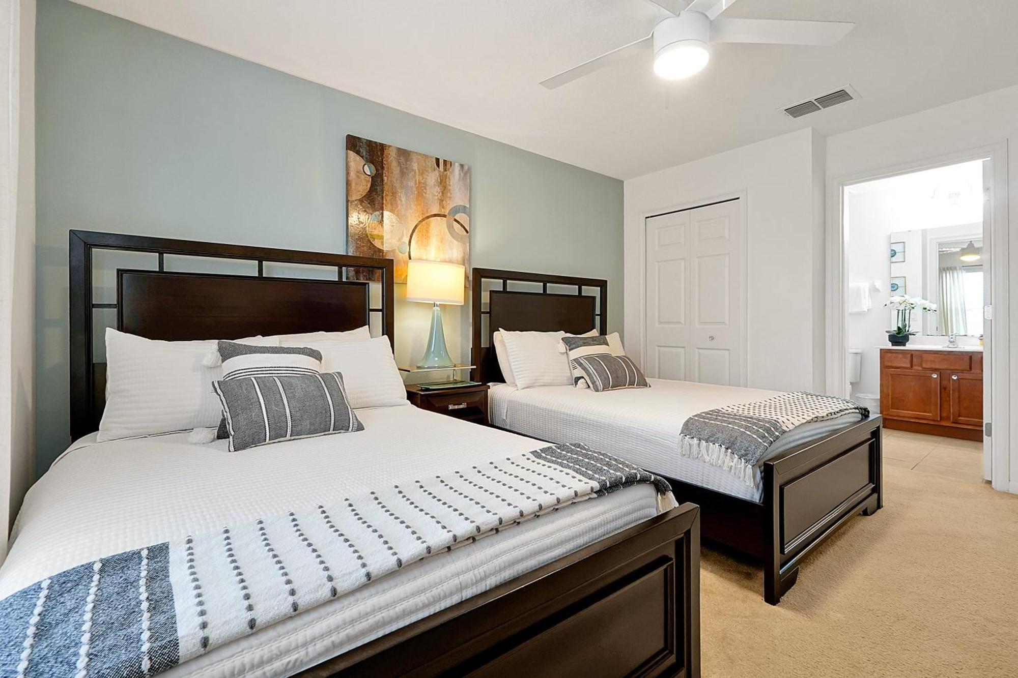 Stunning Aviana Resort: Pool, Game & Clubhouse Near * Davenport