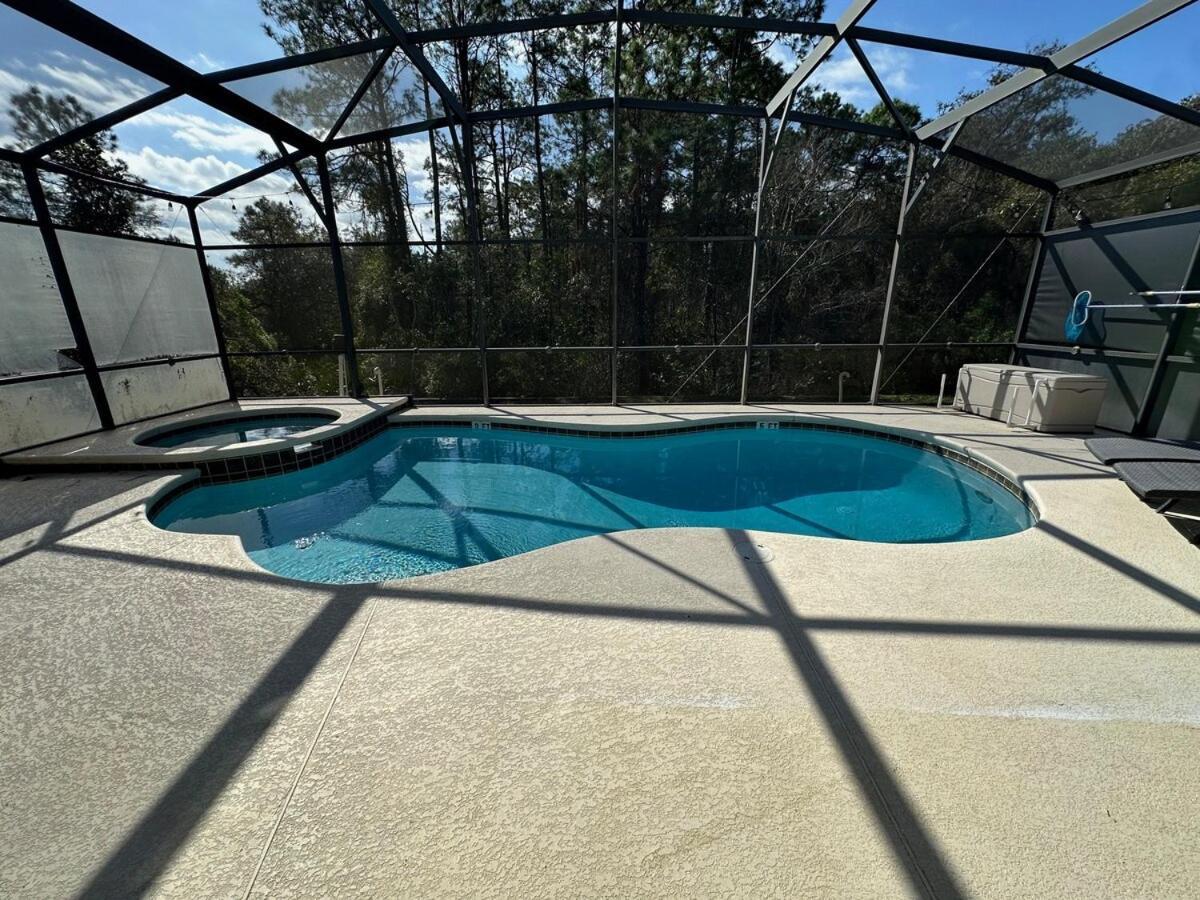 An Incredible Vacation With Saltwater Pool! Davenport