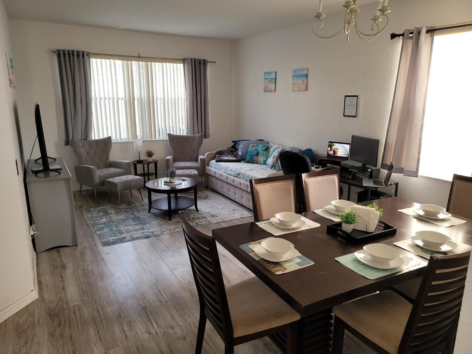 Holiday home 5 Bedroom Vacation With Private Pool Golf Pet Friendly Davenport
