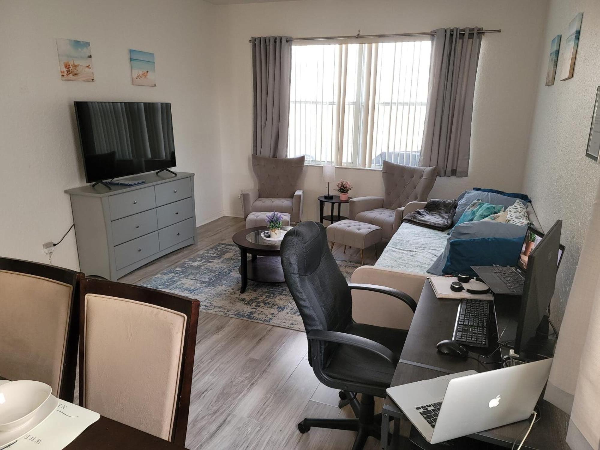 Holiday home 5 Bedroom Vacation With Private Pool Golf Pet Friendly *
