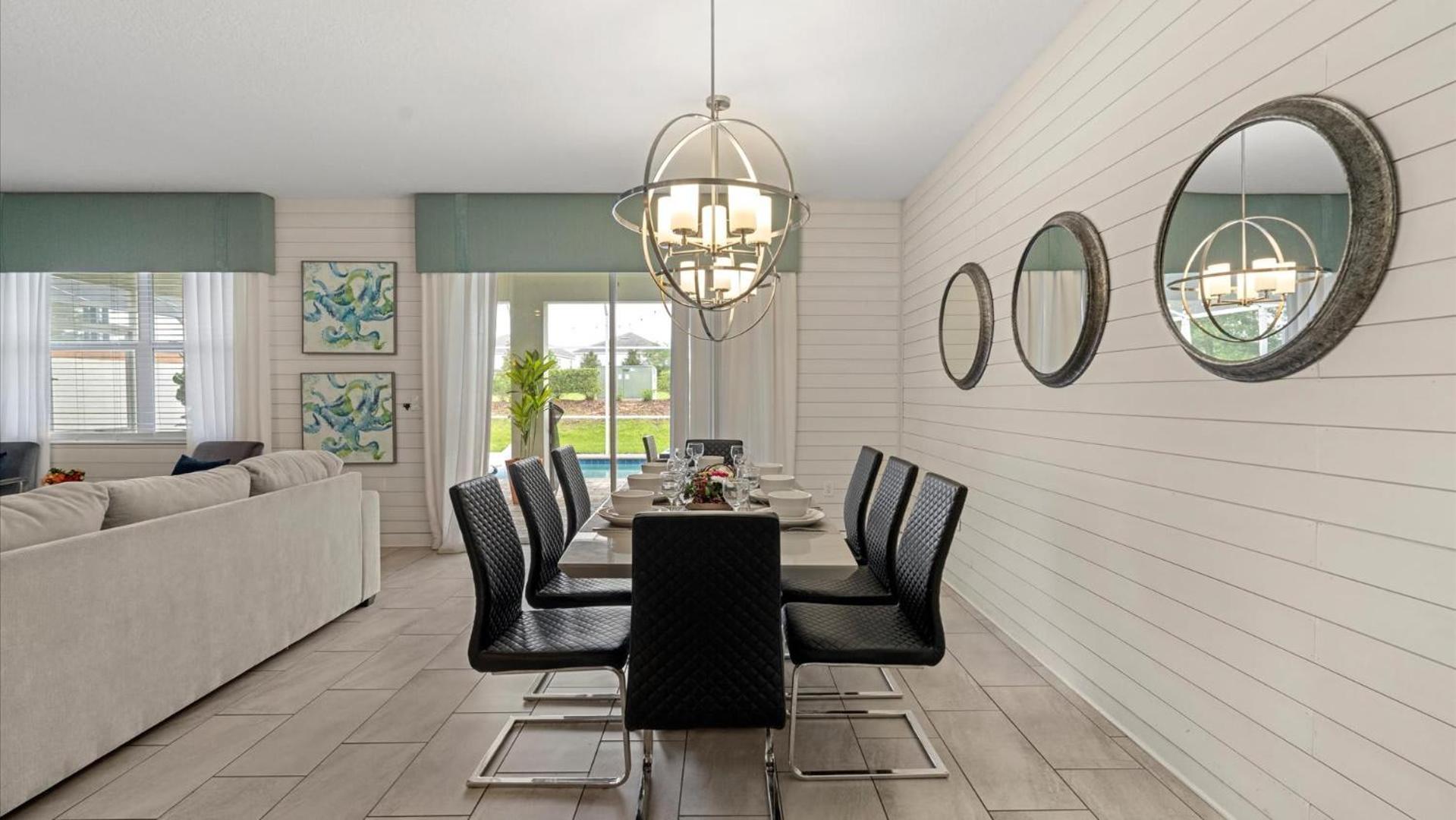 Upstay - Championsgate W Hot Tub-pool-cinema Davenport