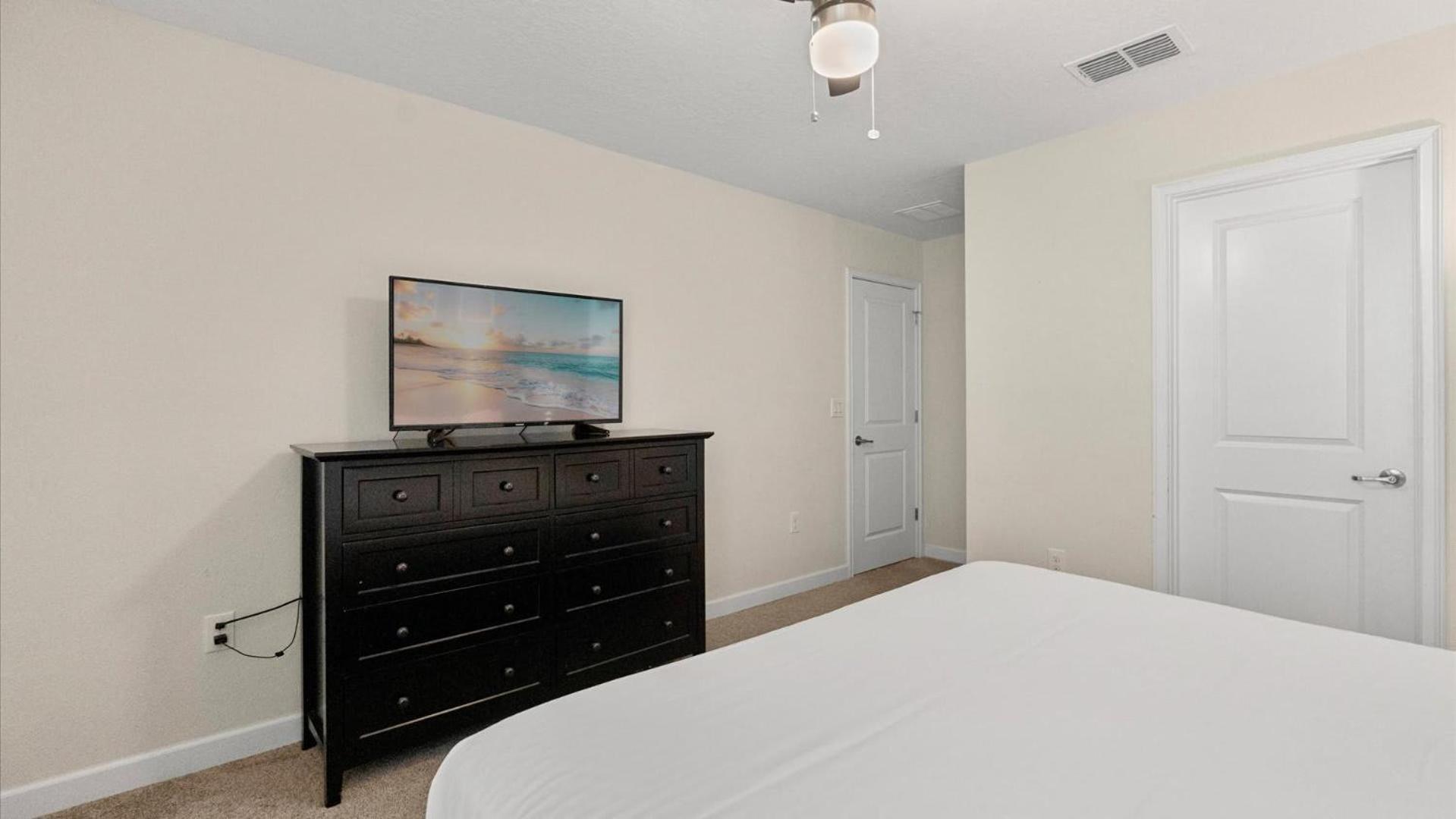 Upstay - Championsgate W Hot Tub-pool-cinema *