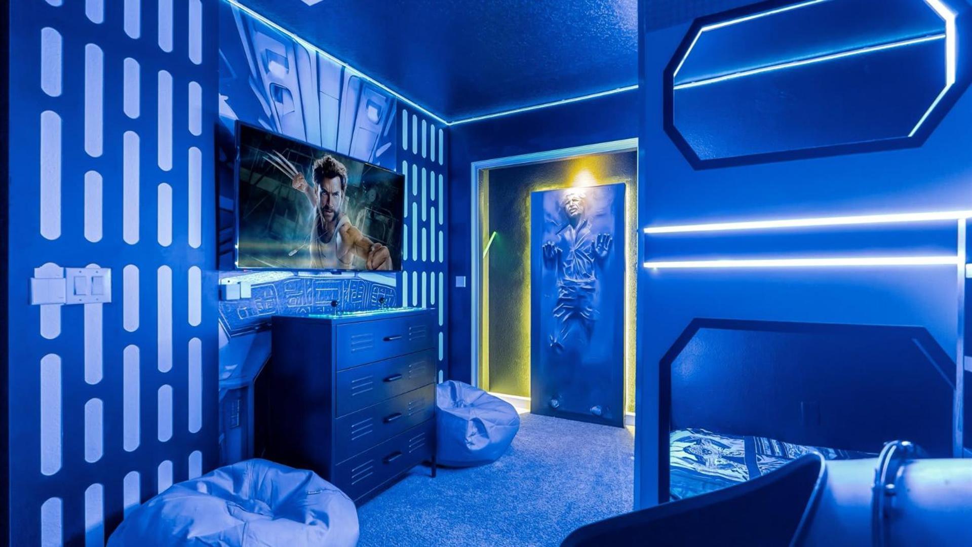 Upstay - Championsgate W Hot Tub-pool-cinema Holiday home