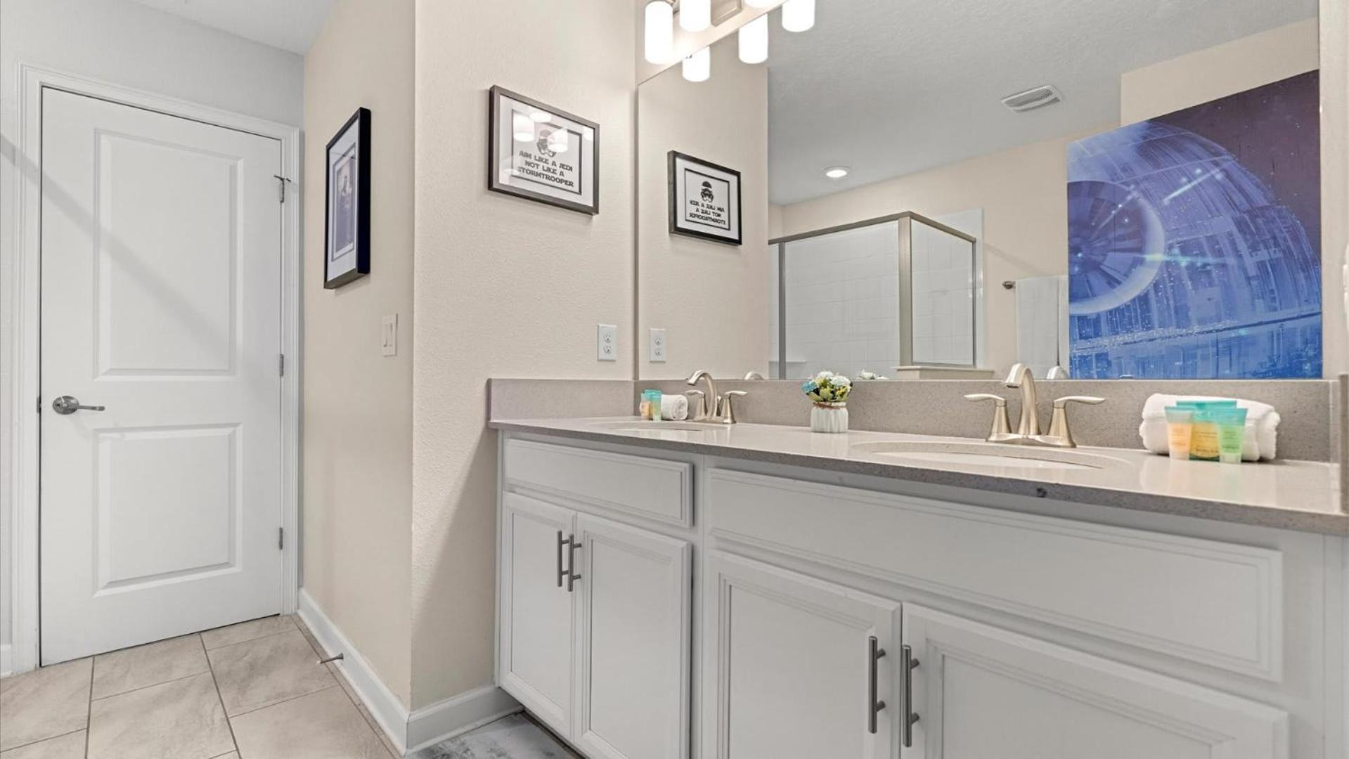 Upstay - Championsgate W Hot Tub-pool-cinema *