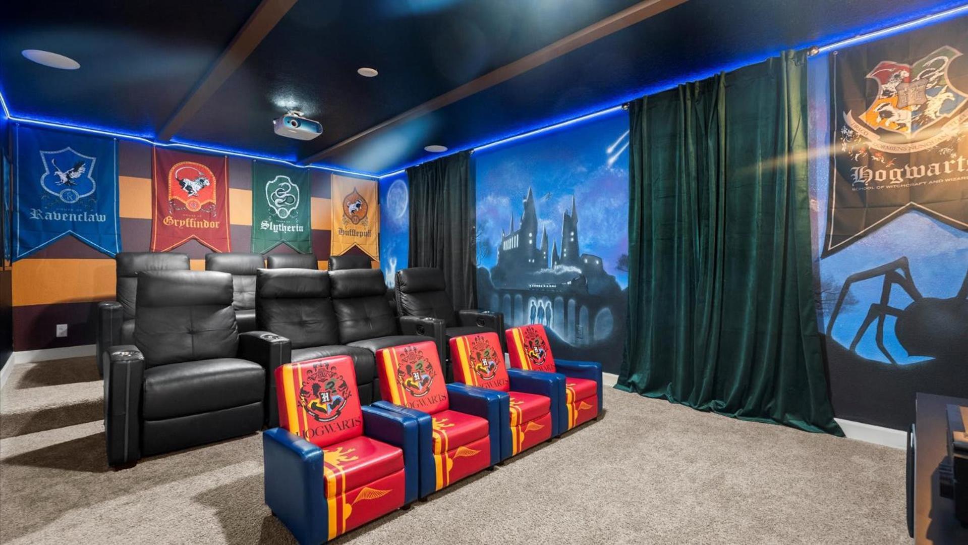 Upstay - Championsgate W Hot Tub-pool-cinema Davenport
