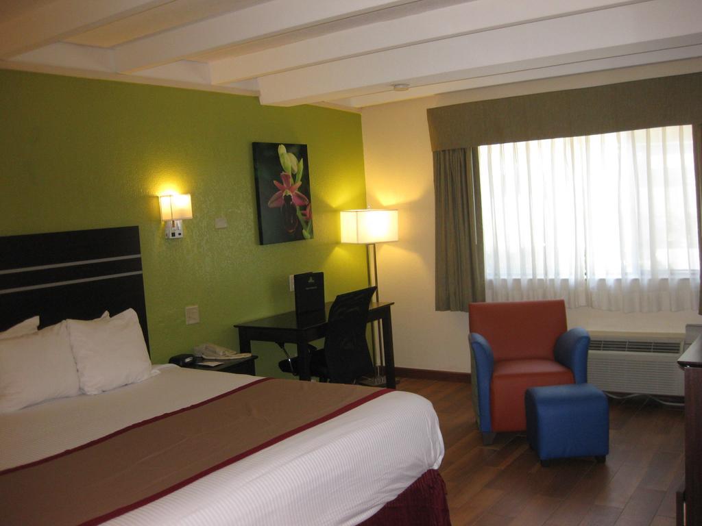 Best Western West Hotel
