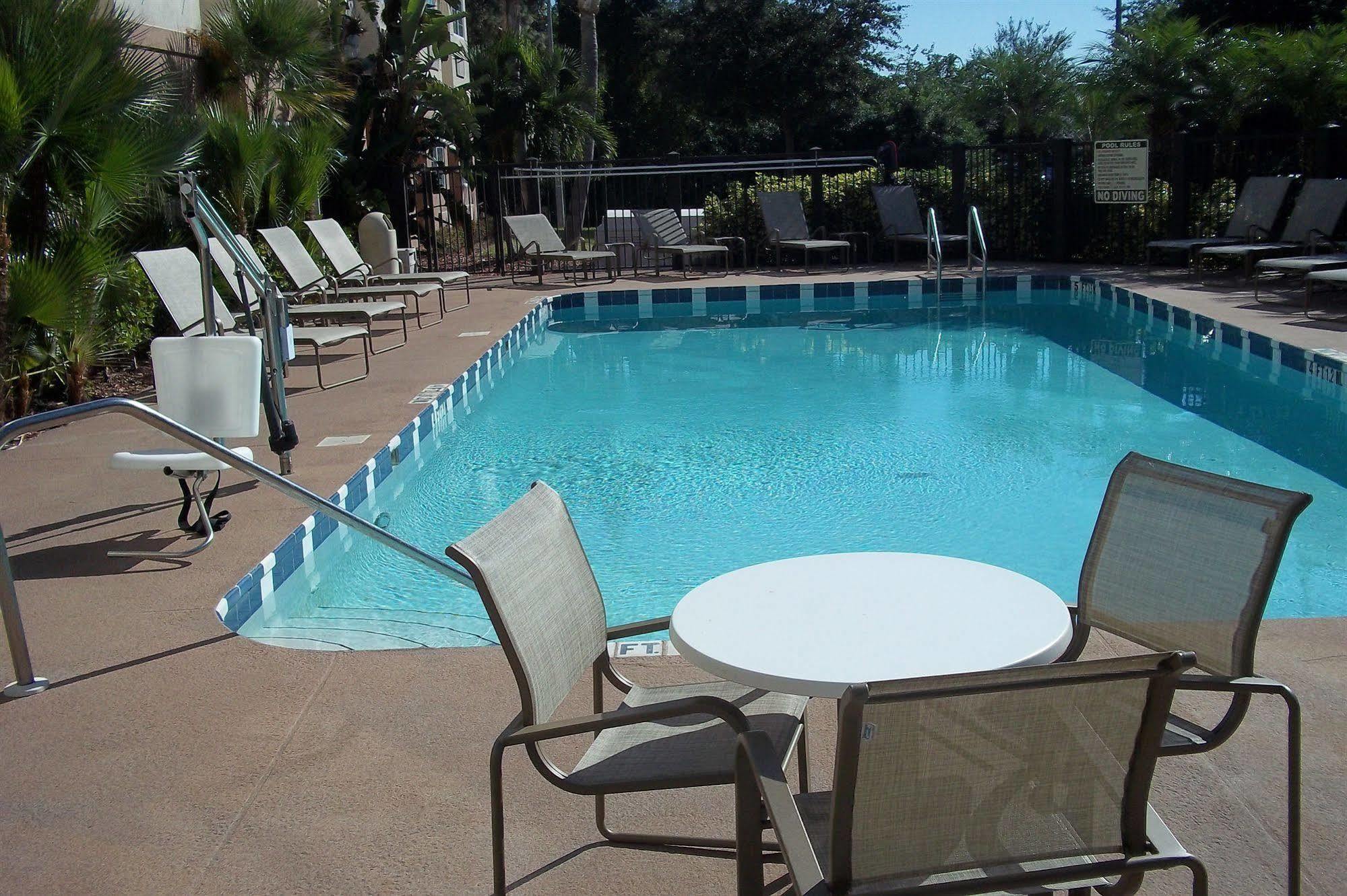 Baymont By Wyndham Orlando-international Dr-universal Blvd 2*