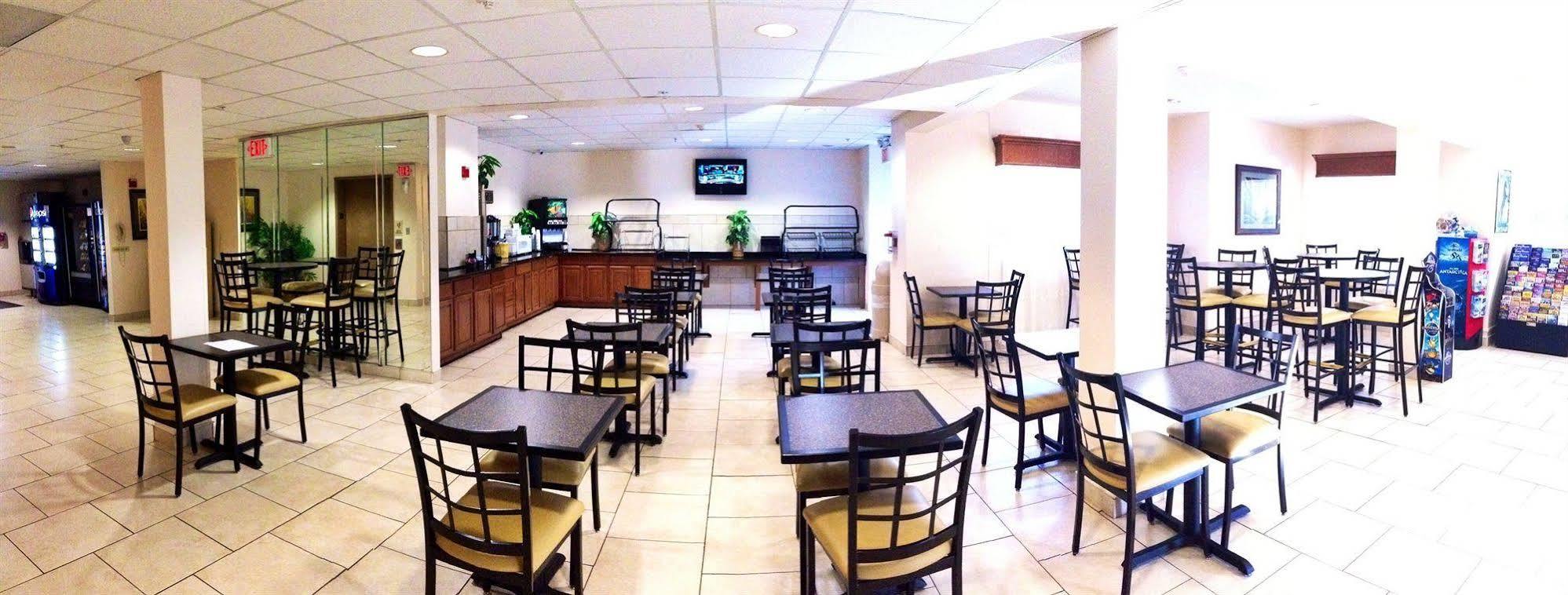 Baymont By Wyndham Orlando-international Dr-universal Blvd Orlando