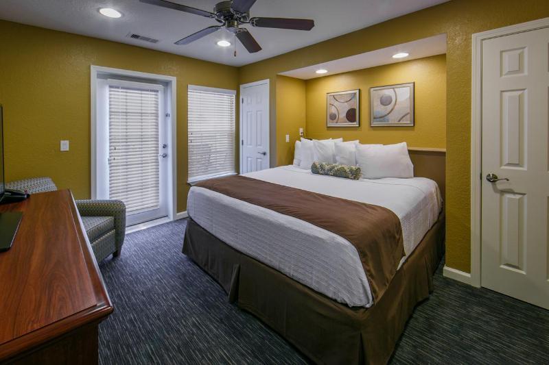 Club Vacations - Orlando Breeze 4*