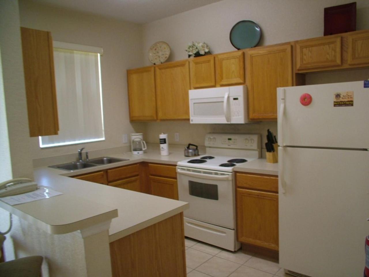 Regal Palms & 438 Apartment Four Corners