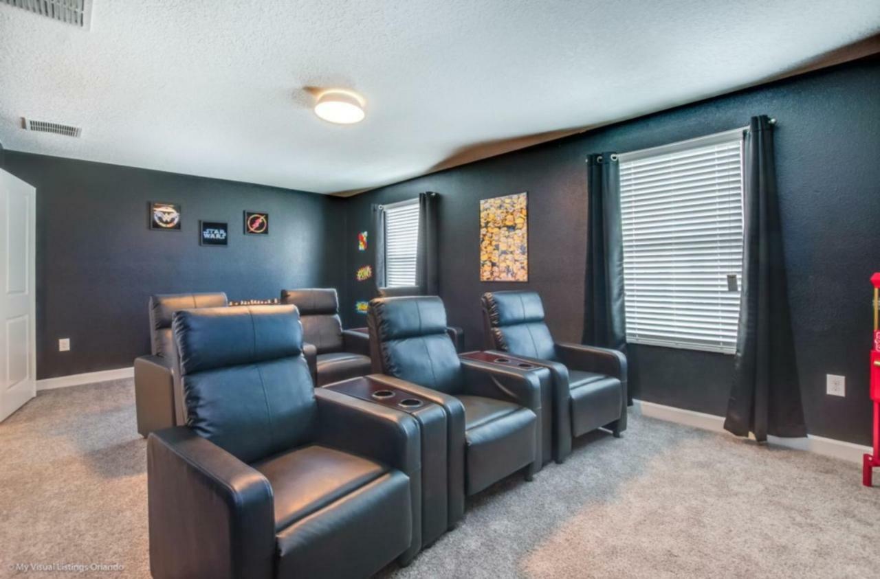 Champion Gates 8bed Cinema