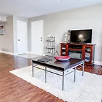 Kissimmee Getaway About 6 Mi To Disney World!