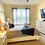 Disney Dream With Hot Tub, Pool, Xbox, Games Room, Lakeview, 10 Min To Disney, Clubhouse