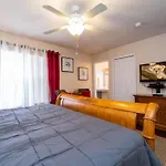 Relaxing Resort, Spacious Pool Near Disney