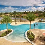 Upscale 2Br Lakefront Townhome - Private Hot Tub!