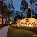 Upscale 2Br Lakefront Townhome - Private Hot Tub!