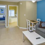 Barefoot Suite