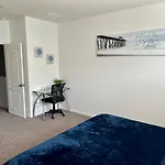 East Orlando Themed Townhome W/ Pool Access