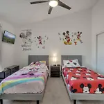 Stylish Disney Themed Family Unit- 10 Mins Away