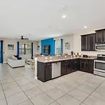 Stunning 9-Br Themed Home With Free Access To A Water Park!