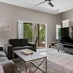 Bsv8445 Beautiful 3 Bd Ba Townhome With Balcony In Emerald Island