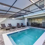 Bsv8919 - Gorgeous 5 Bedroom 4 Bath Townhome With Private Pool & Free Wifi