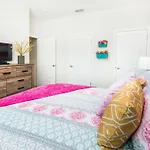 4951 Windermere